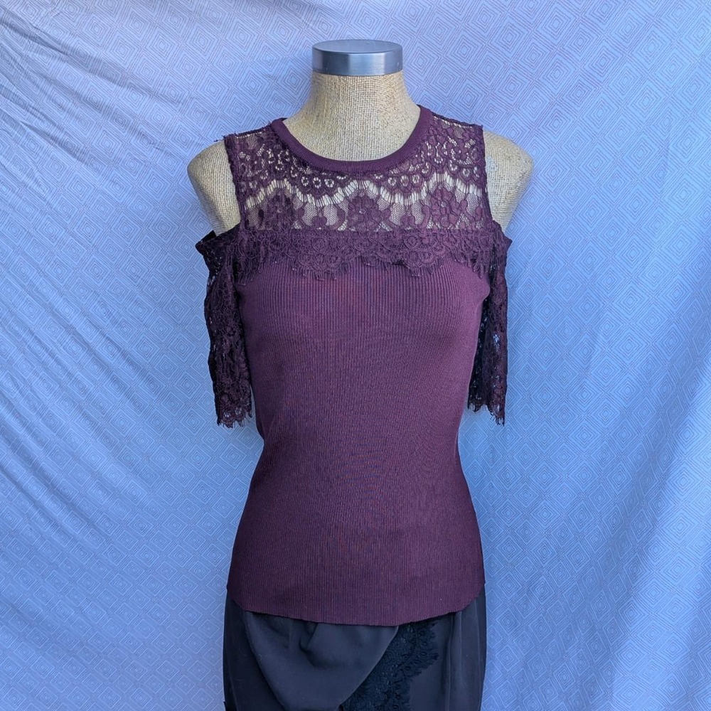 INC International Concepts Blouse Women Burgundy Excellent Lace Cold Shoulder M
